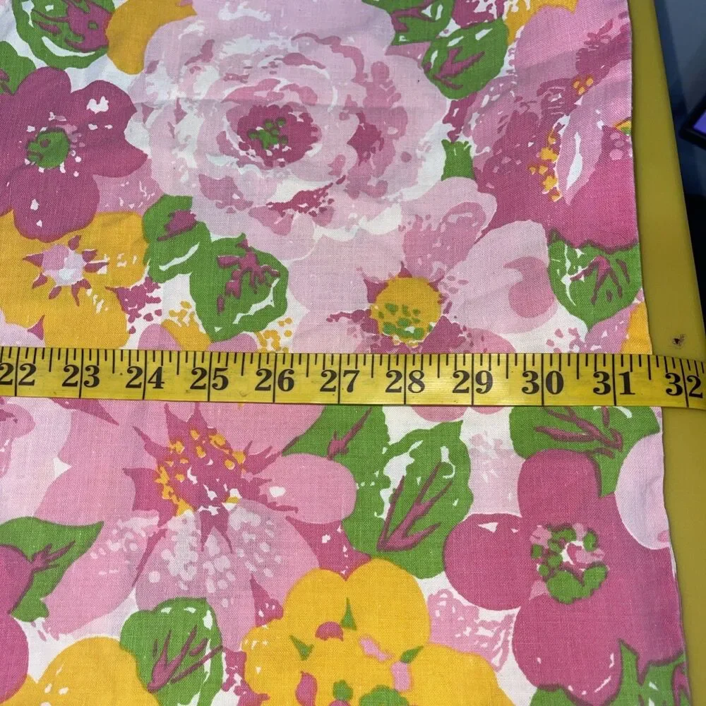 Vintage Pillowcase, Wabasso 1970's Mod Flower Power